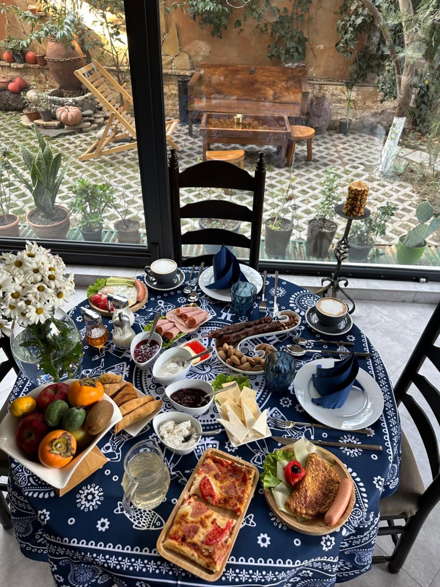 Wine Hills Hotel Tbilisi ภายนอก รูปภาพ