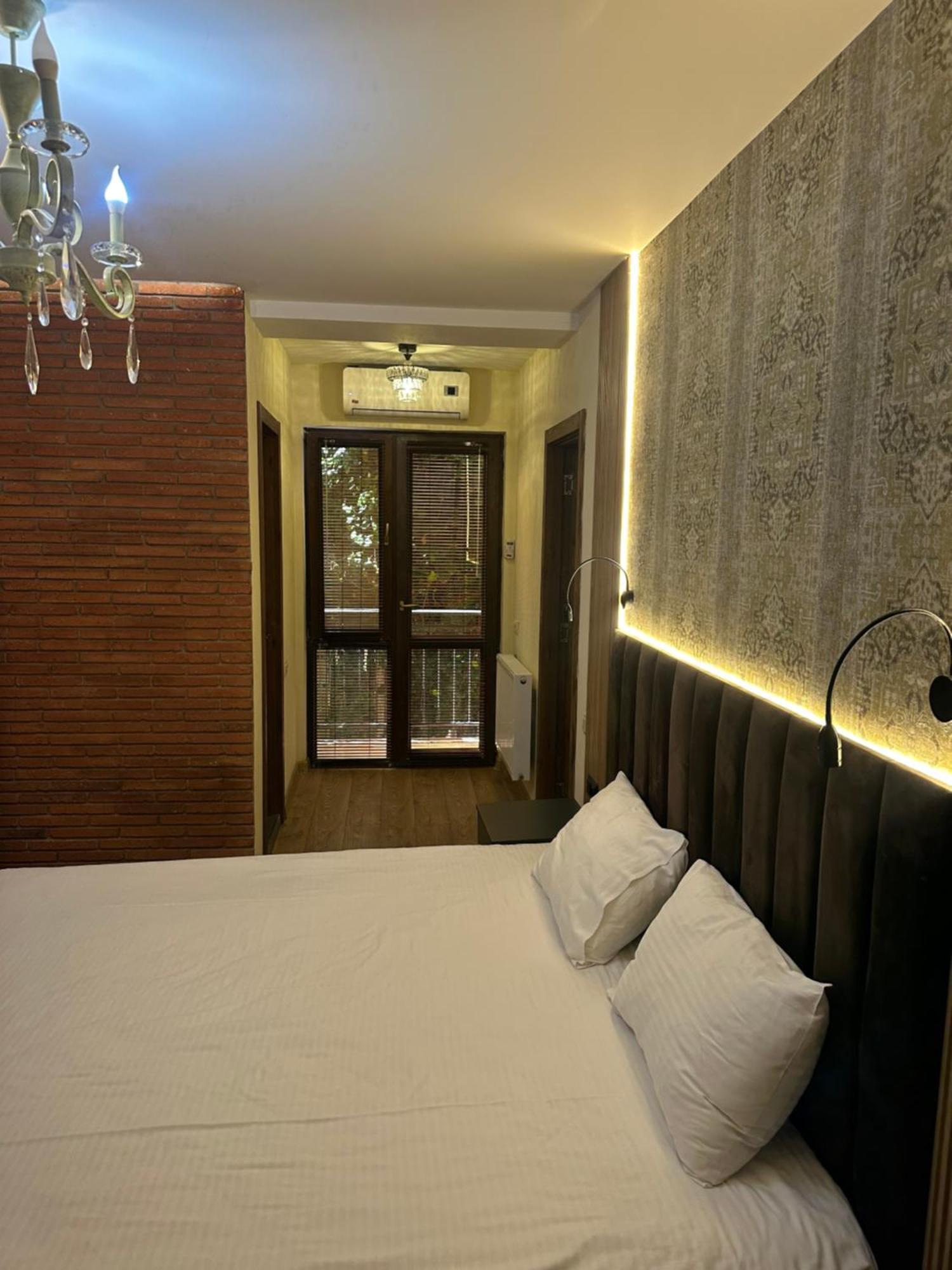 Wine Hills Hotel Tbilisi ภายนอก รูปภาพ