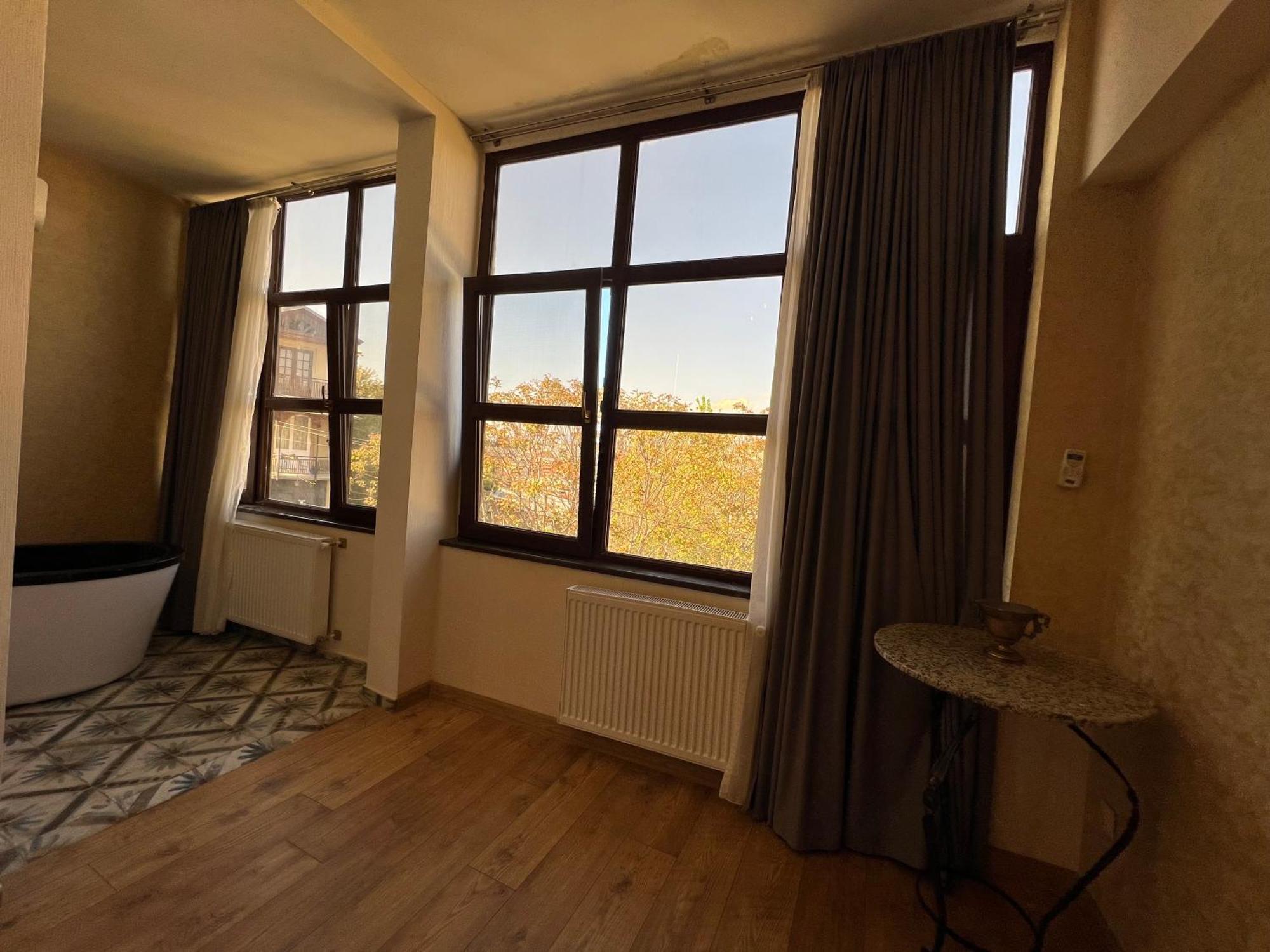 Wine Hills Hotel Tbilisi ภายนอก รูปภาพ